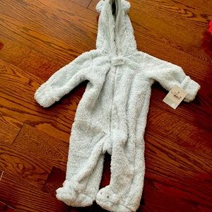 Carter’s Sherpa one piece 6 no NWT